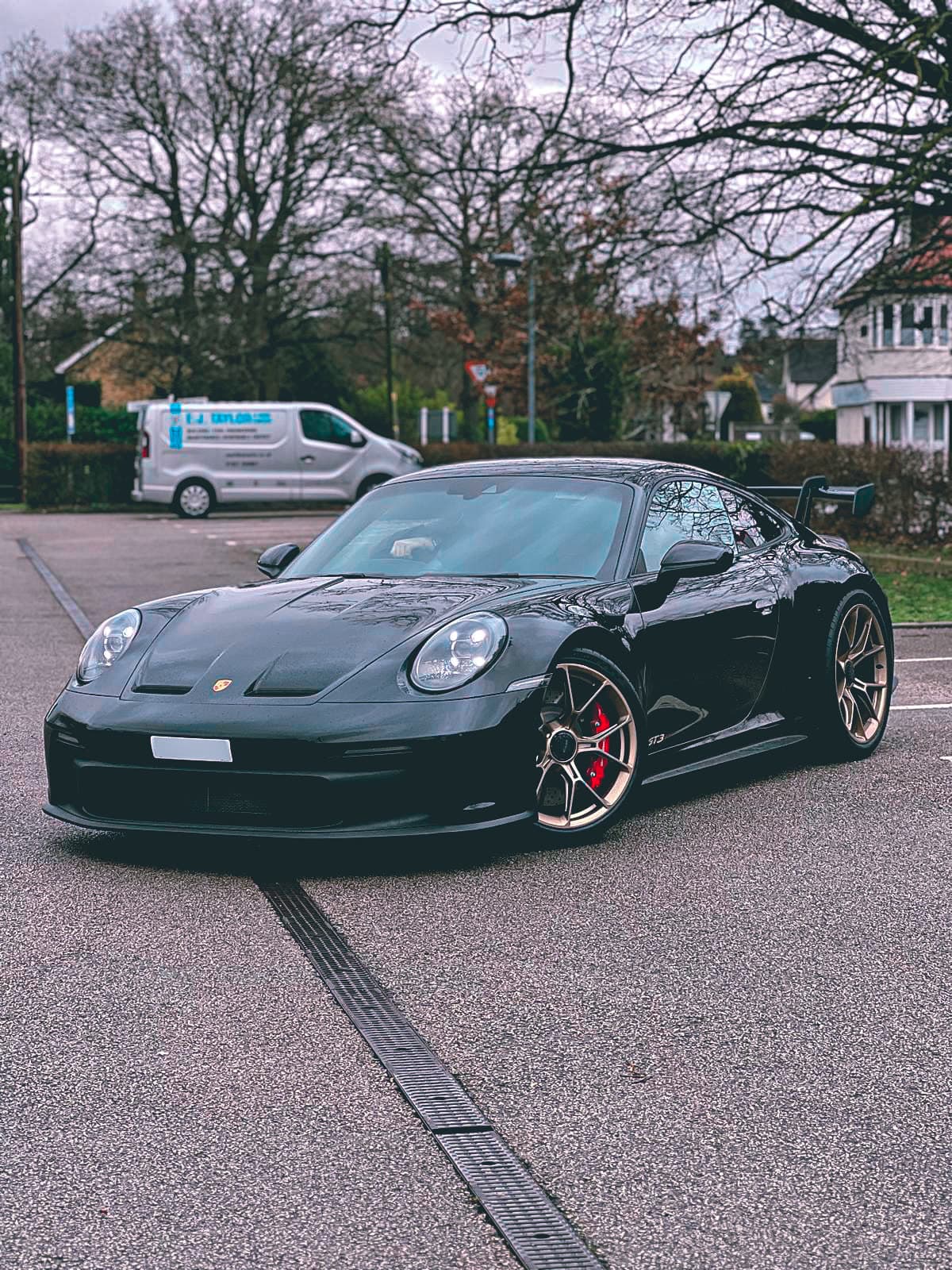 Black Porsche 911 GT3